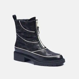 $149 *NEW* (7) COACH Leona Boot